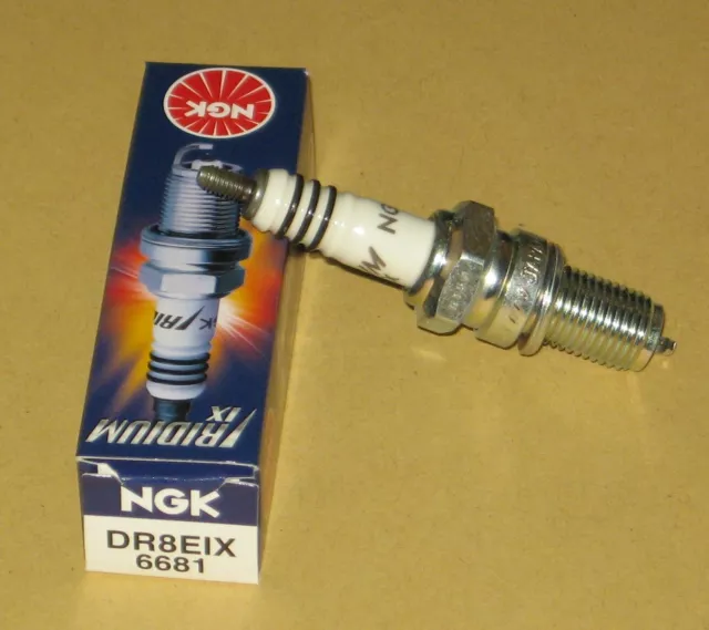 Bougie D'Allumage NGK Iridium pour Keeway Rkv 125 Année Fab. 2012-2020