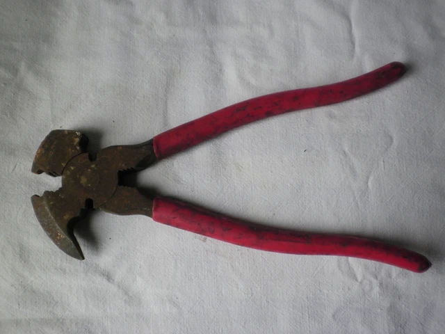 OUTIL ANCIEN: pince à douille électrique pour lampe type gras / ravel