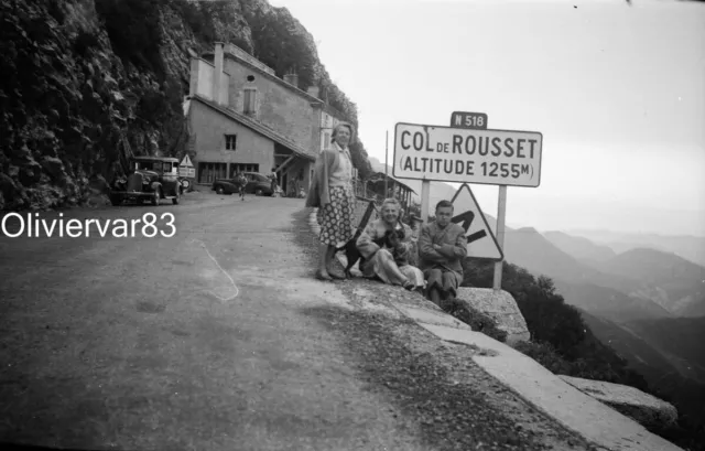 Original photo negative - Col de Rousset - family and vintage cars