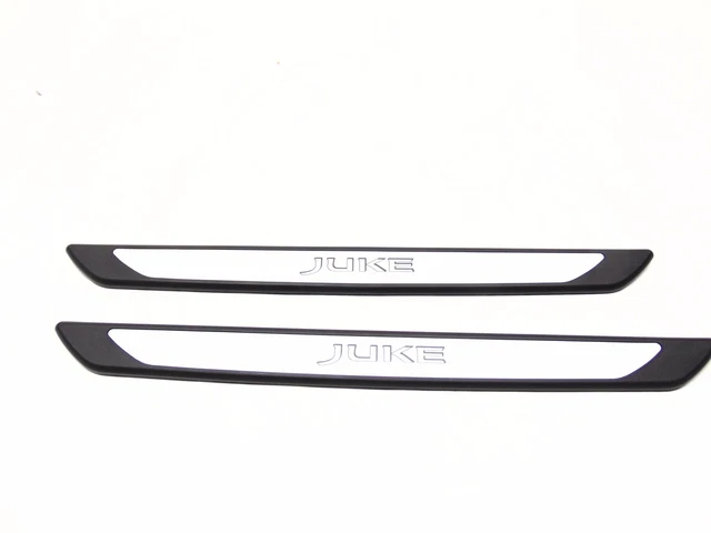 4Pcs Stainless Steel Door Sill Protectors For Nissan Juke – Silver/Chrome Scuff Plates