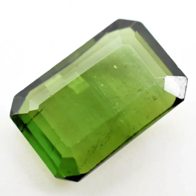 Pierre précieuse non traitée certifiée GTL 2,55 ct tourmaline verte...