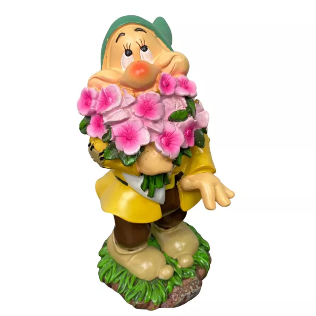 Disney Snow White & the Seven Dwarfs Bashful Garden Gnome Figurine Statue 7.5" Disney Snow White & the Seven Dwarfs Bashful Garden Gnome Figurine Statue 7.5"