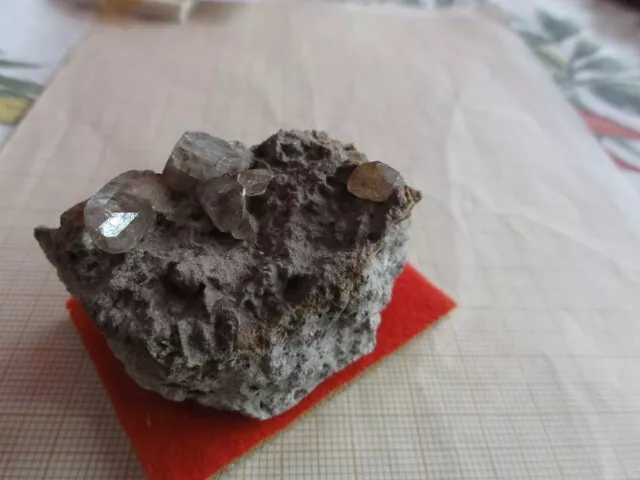 Topas aus Pakistan, ca. 5x3x3cm, mehrere Kristalle