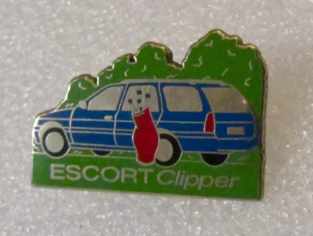 VINTAGE FORD ESCORT CLIPPER - Enamel Lapel Pin Badge - Automobilia, Classic Car