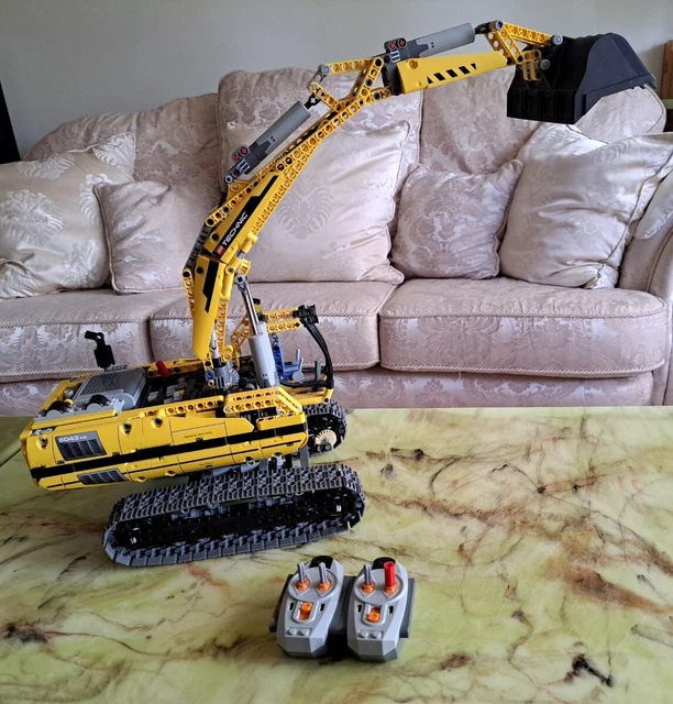 LEGO TECHNIC MOTORIZED Excavator 8043 Remote/Radio Controlled RC Digger