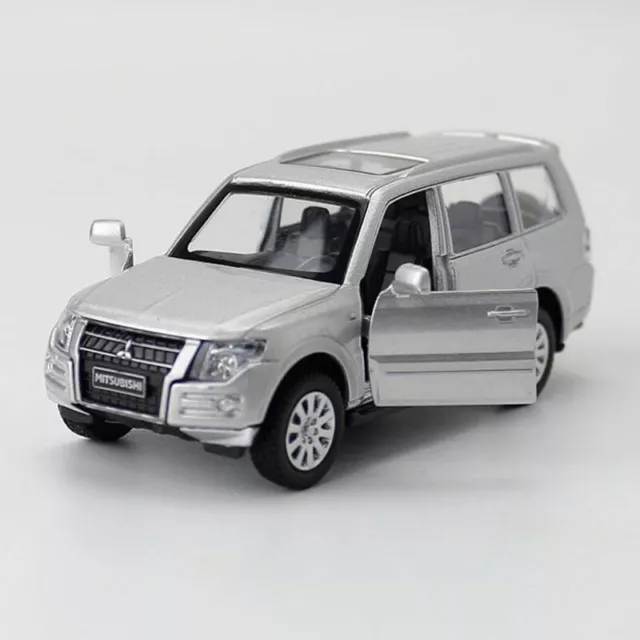 1:43 Mitsubishi Pajero 4WD Model Car Diecast Toy Vehicle Toys for Kids Boys