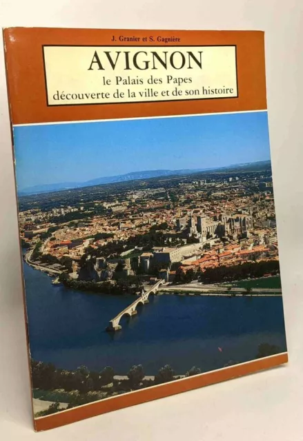 Avignon - le palais des Papes découverte de la ville et de son histoire|Bon état