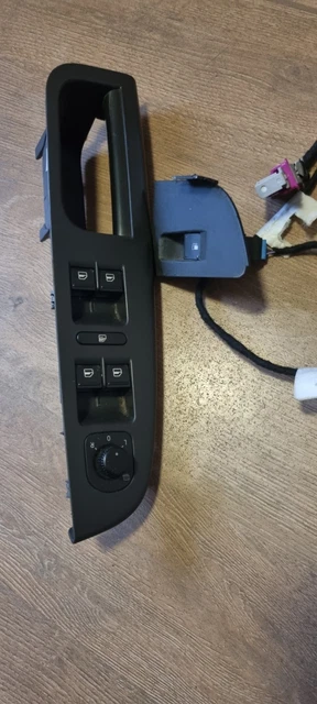 Genuine VW Golf Mk5 Drivers Door Control Module Unit With Harness & Fuel