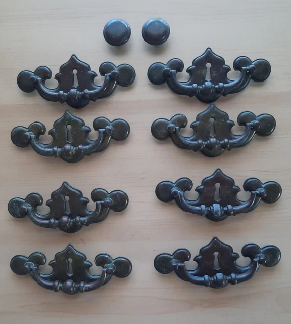 Vintage Dresser Furniture Drawer Pulls and Knobs Hardware