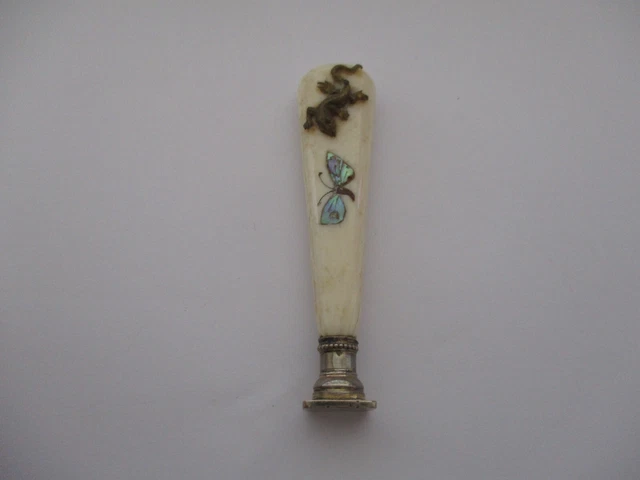 Superbe Ancien Sceau A Cacheter Art Deco En Os Decor Lezard Et Papillon