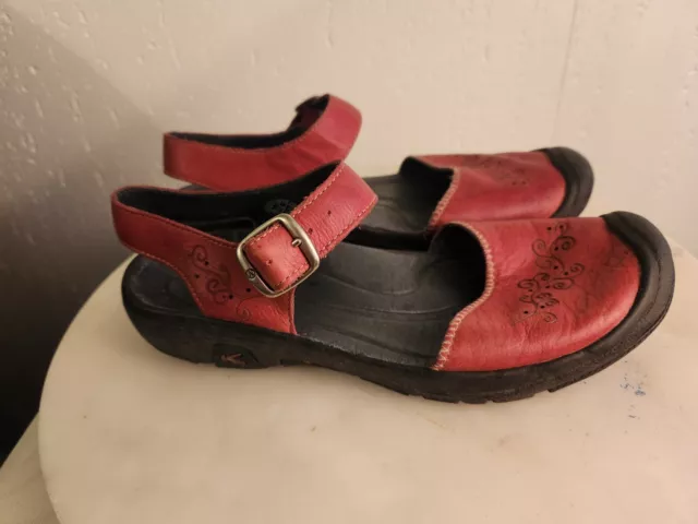 KEEN Womens Red Leather Slingback Enclosed Toe Sandals Shoes sz 7  #3