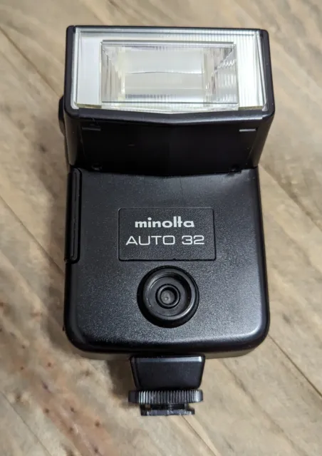 Minolta Auto32 Flash For Any Camera w/ Single Flash Contact & Case Untested 2