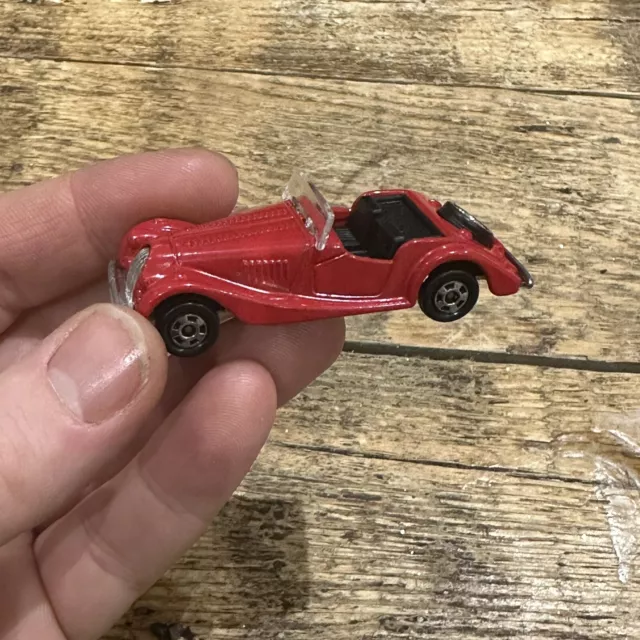 Car Morgan Tomy Tomica Plus 8 1/57 Red Car