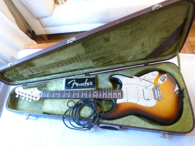 guitare électrique FENDER stratocaster HSS 60 th