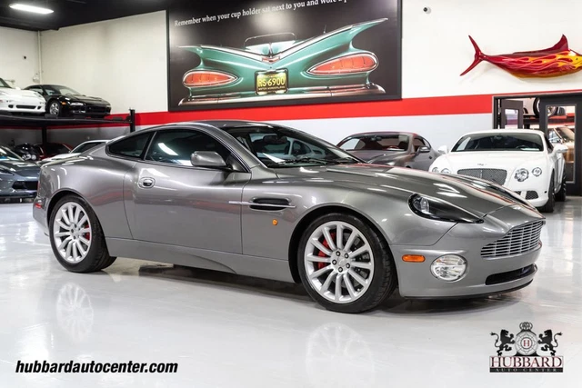 2003 Aston Martin Vanquish 1 of 2 Die Another Day Premier Movie Cars