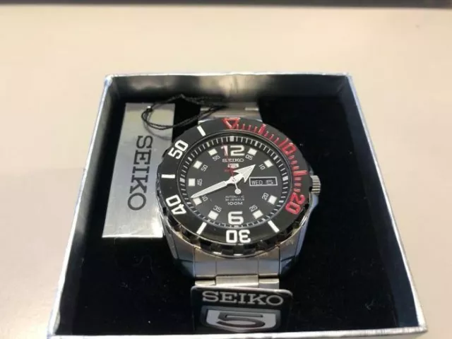 Seiko-5-Automatic-Sport-Monster-SNZF-45K1-Suspend-100-Meters 3