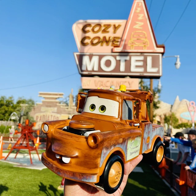 DISNEYLAND PIXAR CARS Cars Land 10th Anniversary Tow Mater Popcorn