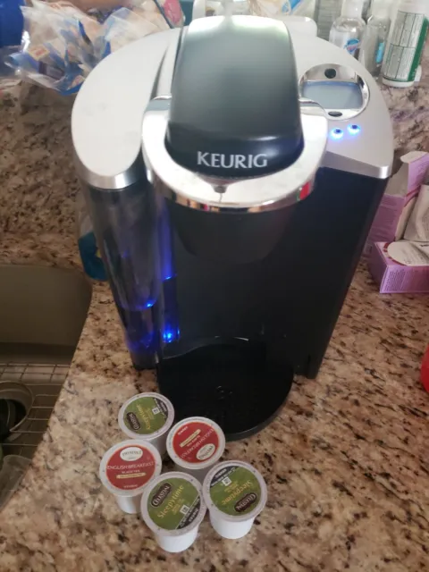 Keurig Model B60 Black Single Cup Brewing System Coffee Maker Preowned Cleaned