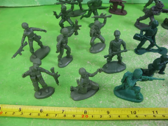 vintage atlantic & other WWII plastic soldiers mixed lot 1030 3