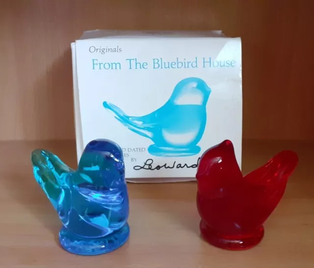 2 × Leo Ward Bluebird House Art Glass - Bluebird Of Happiness & Cardinal Of Love
