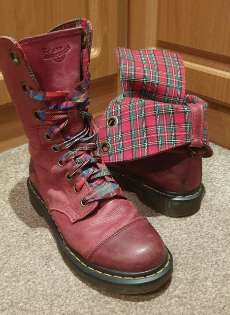 DR MARTENS TRIUMPH AIMILIE Red Tartan Fold Down Leather Boots Size