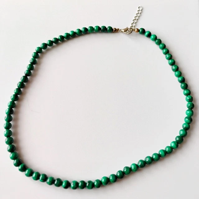 Collier En Malachite Et Perles De Verre - Longueur 52 Cm, Occasion, Pierres Rondes Vertes