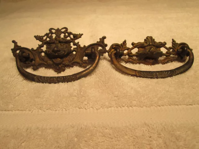 2 ANTIQUE BRASS or BRONZE DRAWER Handle PULLS GARGOYLE or LION HEAD Ornate