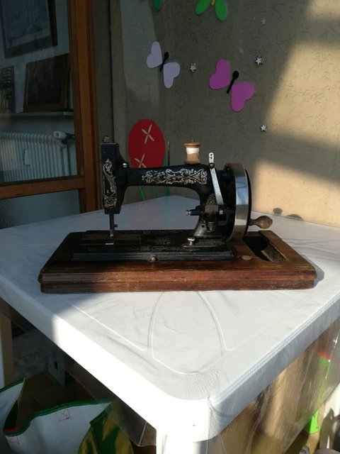 Manovella per macchina da cucire in metallo, resistente e di design, con superficie liscia, per Singer Vintage e compatibile