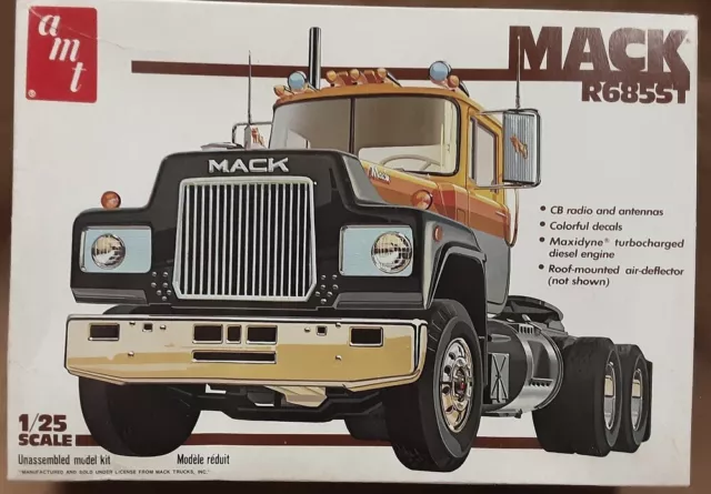 Older AMT/Matchbox 1/25 Mack R685ST Big Rig Truck Plastic Model  # 5020