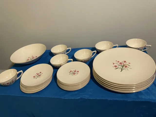 Edwin Knowles Spring  Song 4 Piece Serving For 6 Plus Serving Bowl