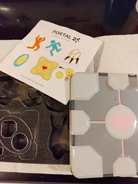 Portal 2 Cookie Cutters Thinkgeek