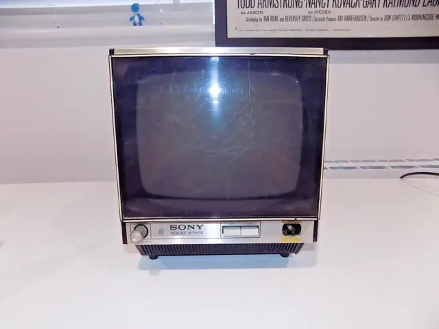 Sony 9-90UB Vintage anni '70 Ricevitore TV a transistor 8' NON TESTATO venduto come ricambi