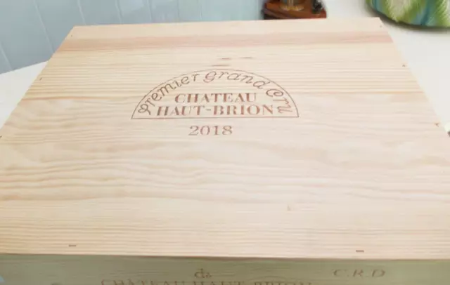 CAISSE VIDE   CHATEAU    HAUT BRION   2018  POUR 6   Bouteilles