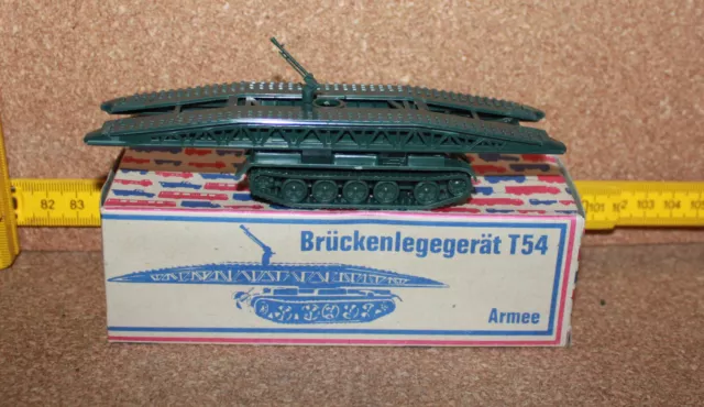 VEB Berlinplast Brückenlegepanzer T 54 NVA H0 1:87 Neu in der OVP DDR Produktion