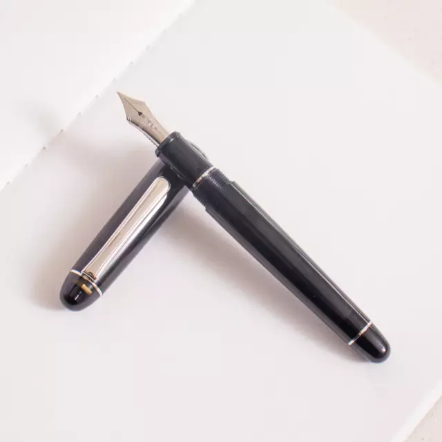 Platinum 3776 Century Black Diamond Fountain Pen