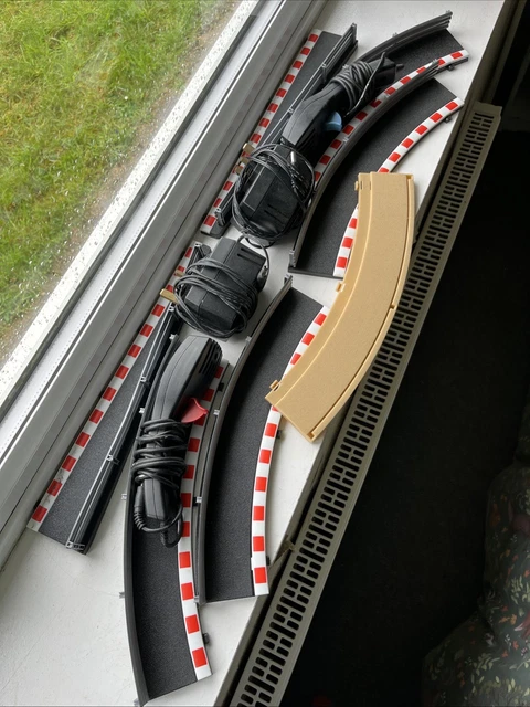 Scalextric Guard Rails SCALEXTRIC BUNDLE 2 Trigger Controllers 2 Transformers Track Curb W ...