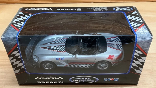 2004 Mobil Dodge Viper Srt-10 Special Edition Diecast 1:24
