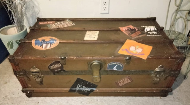 Hogwarts Antique Flat Trunk Harry Potter Magical Chest Excellent Condition