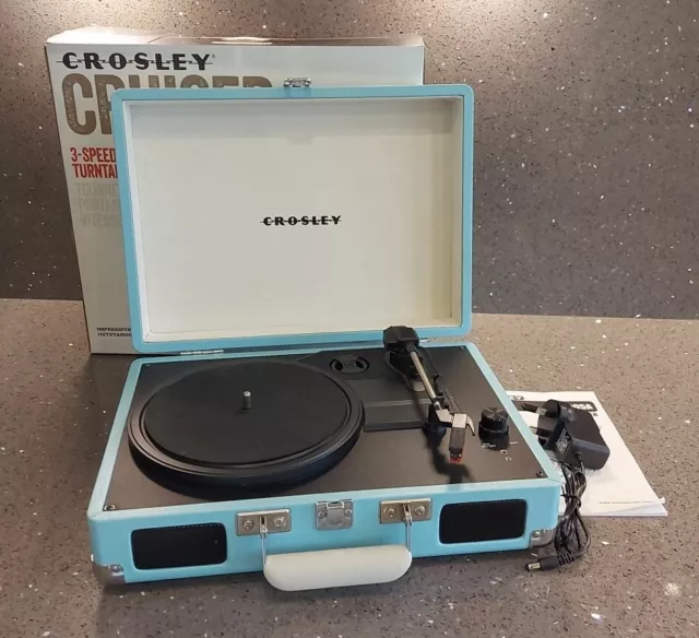 Crosley Cruiser Vinyl Record Player Turntable w/ Speakers ~ Turquoise CR8005A-TU