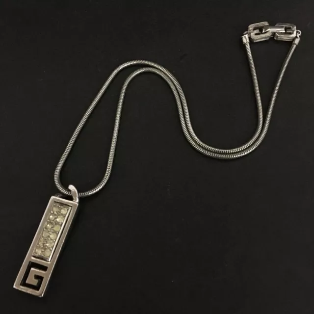 GIVENCHY G Logo Rhinestone Silver Tone Pendant Necklace/9X0472