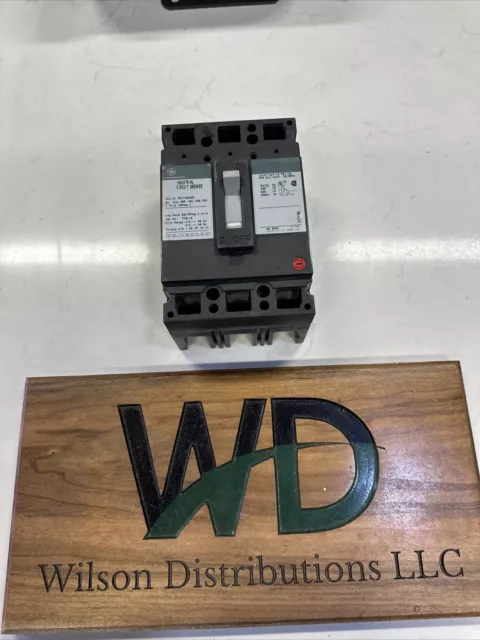 GENERAL ELECTRIC TED134020V CIRCUIT BREAKER  20Amp 480VAC/250VDC 3-Pole NTO
