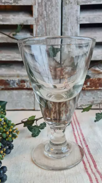 ANCIEN VERRE ABSINTHE verre moulé  SUR PIED BISTRO CAFE