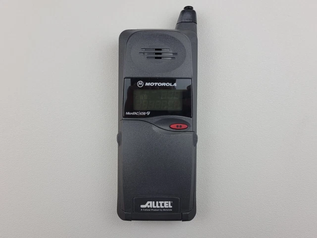 Vintage Motorola MicroTAC 650 Flip Style Cell Phone + Pull Up Antenna | AS IS