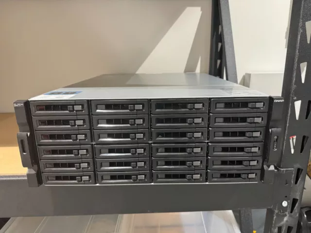 QNAP 24 BAY - TSH2483XU, 4RU, XEON 6 CORES 3.4GHZ, 128GB with Rails