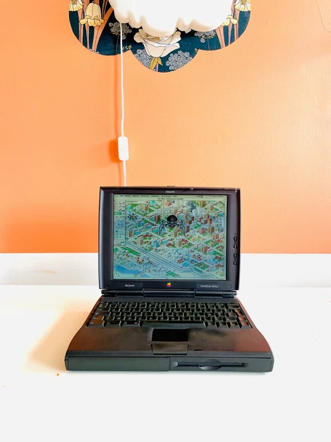 Macintosh PowerBook G3 14.1インチ Apple Macintosh PowerBook G3 14.1”/300MHz/8GB w/Box Junk
