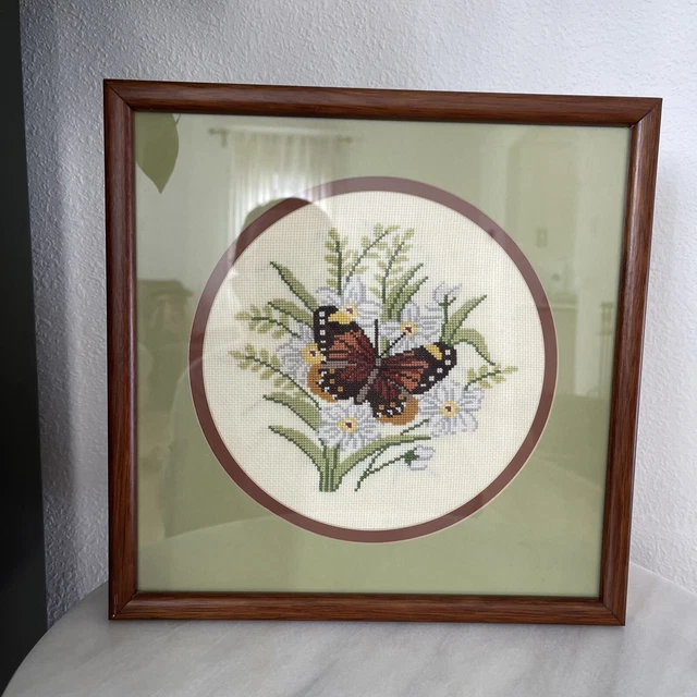 Crewel de colección con agujas flores enmarcado mariposa MCM 70 enmarcado y enmarañado