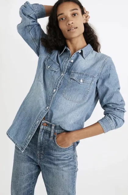 Madewell Women’s Denim Button-Up Shirt in Bluffton Wash, Size Med., Pre-owned