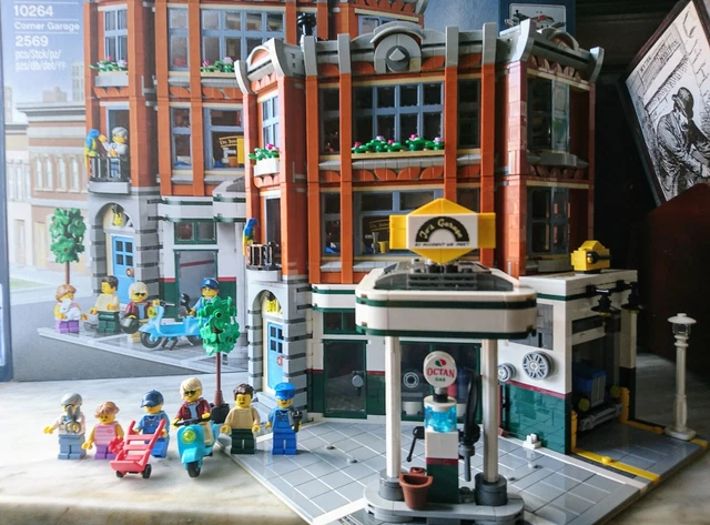 LEGO MODULAR 10264 Corner Garage Creator Expert £183.00 - PicClick UK