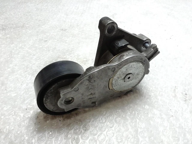 galet tendeur pour CITROEN C4 COUPE 1.6 HDI 2004 135076 2
