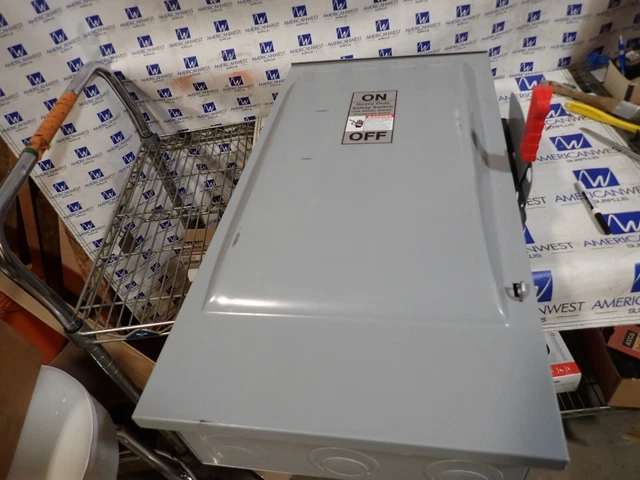 New Surplus Siemens HF364R 200 amp 600v Fusible 3R Outdoor Disconnect
